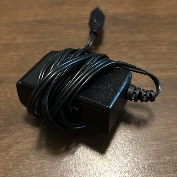 Jabra Bluetooth earbud with charger - Picture 6 of 6